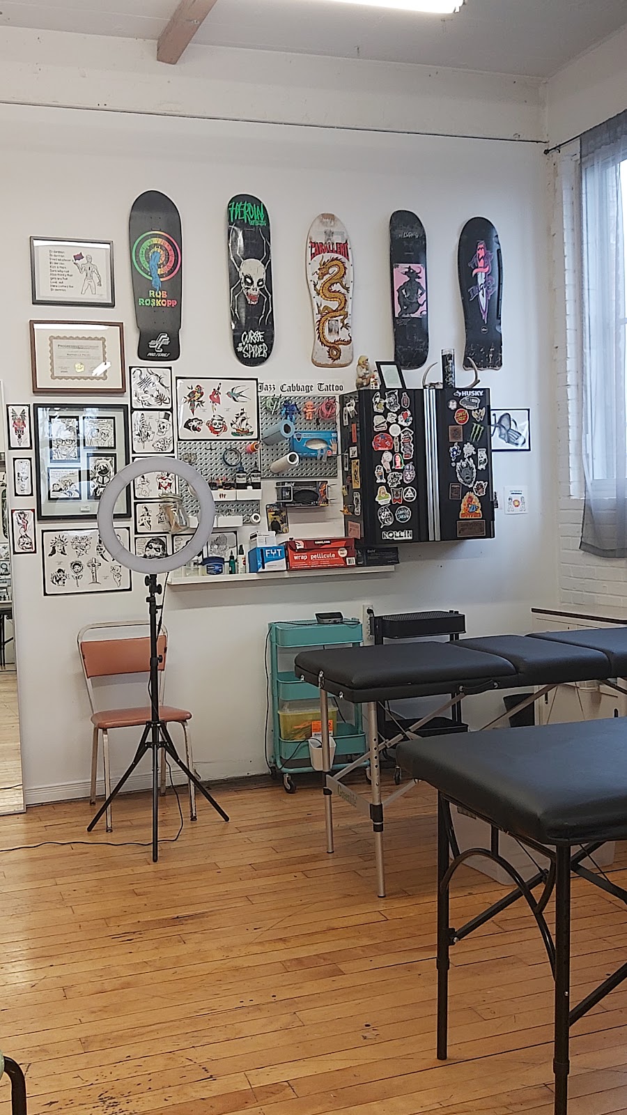 Flaming Tattoo Club | 2019 Rue Moreau #311, Montreal, QC H1W 2M1, Canada | Phone: (514) 667-0642