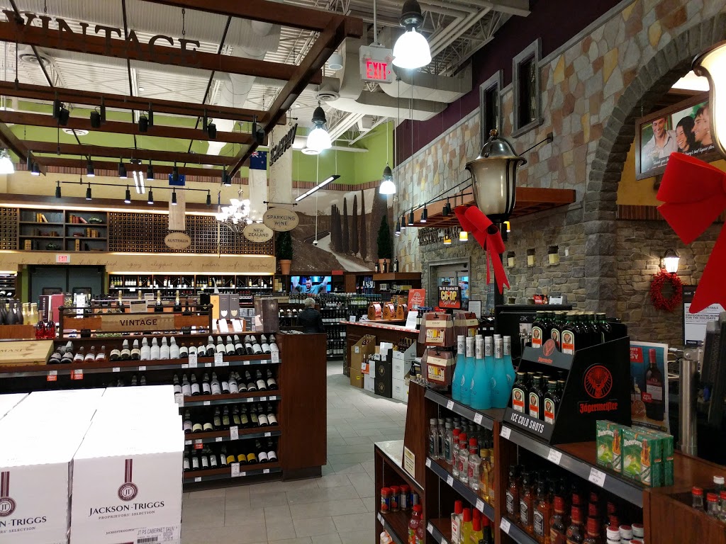 Oakridge Co-op Wine Spirits Beer | 2570 Southland Dr SW, Calgary, AB T2V 4J8, Canada | Phone: (403) 299-5444