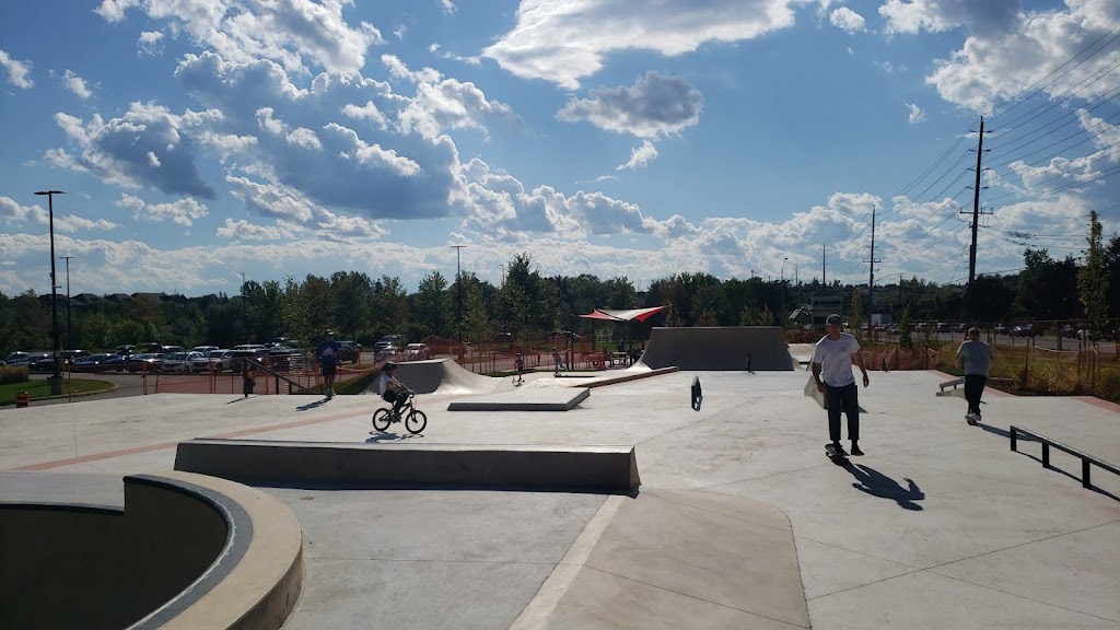 Newmarket Outdoor Skatepark | 800 Mulock Dr, Newmarket, ON L3Y 9C1, Canada | Phone: (905) 895-5193