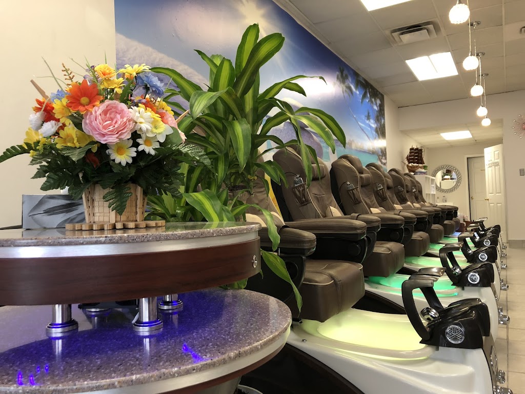 Express Nails in Vaughan | 9505 Keele St #3, Maple, ON L6A 1W3, Canada | Phone: (905) 303-7201