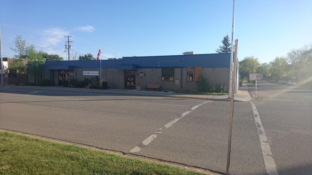 Nanton Municipal Library | 1907 21 Ave, Nanton, AB T0L 1R0, Canada | Phone: (403) 646-5535