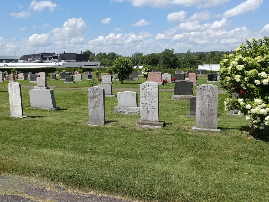 cimetiere de valcourt | Valcourt, QC J0E 2L0, Canada