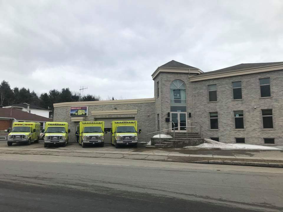 Ambulance 22 22 | 2591 5e Avenue, Grand-Mère, QC G9T 2P5, Canada | Phone: (819) 538-2223