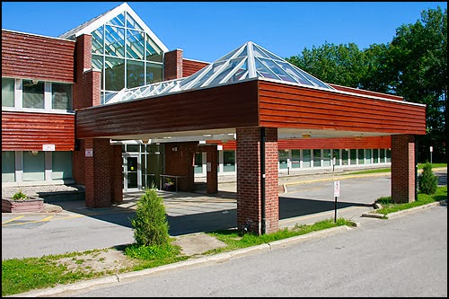 Huronia Dental Ctr | 240 Penetanguishene Rd #209, Midland, ON L4R 4P4, Canada | Phone: (705) 526-4244