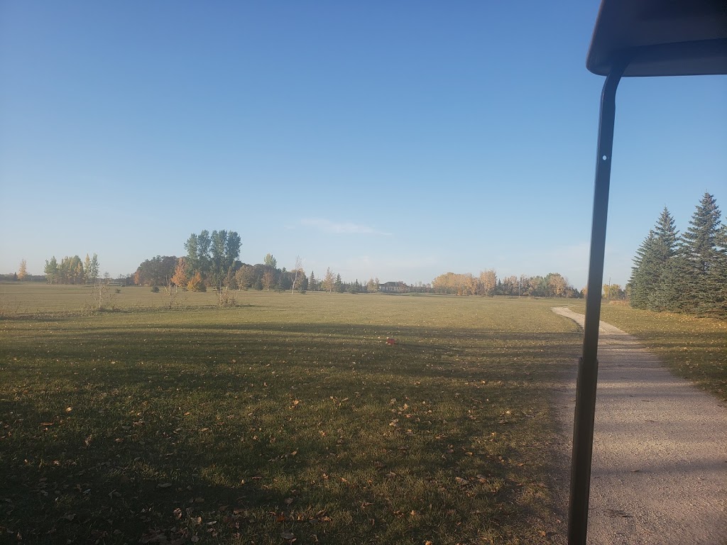 Prairie Oaks Golf Course | 22048 Oak Grove Rd, Lorette, MB R5K 0E1, Canada | Phone: (204) 878-2098