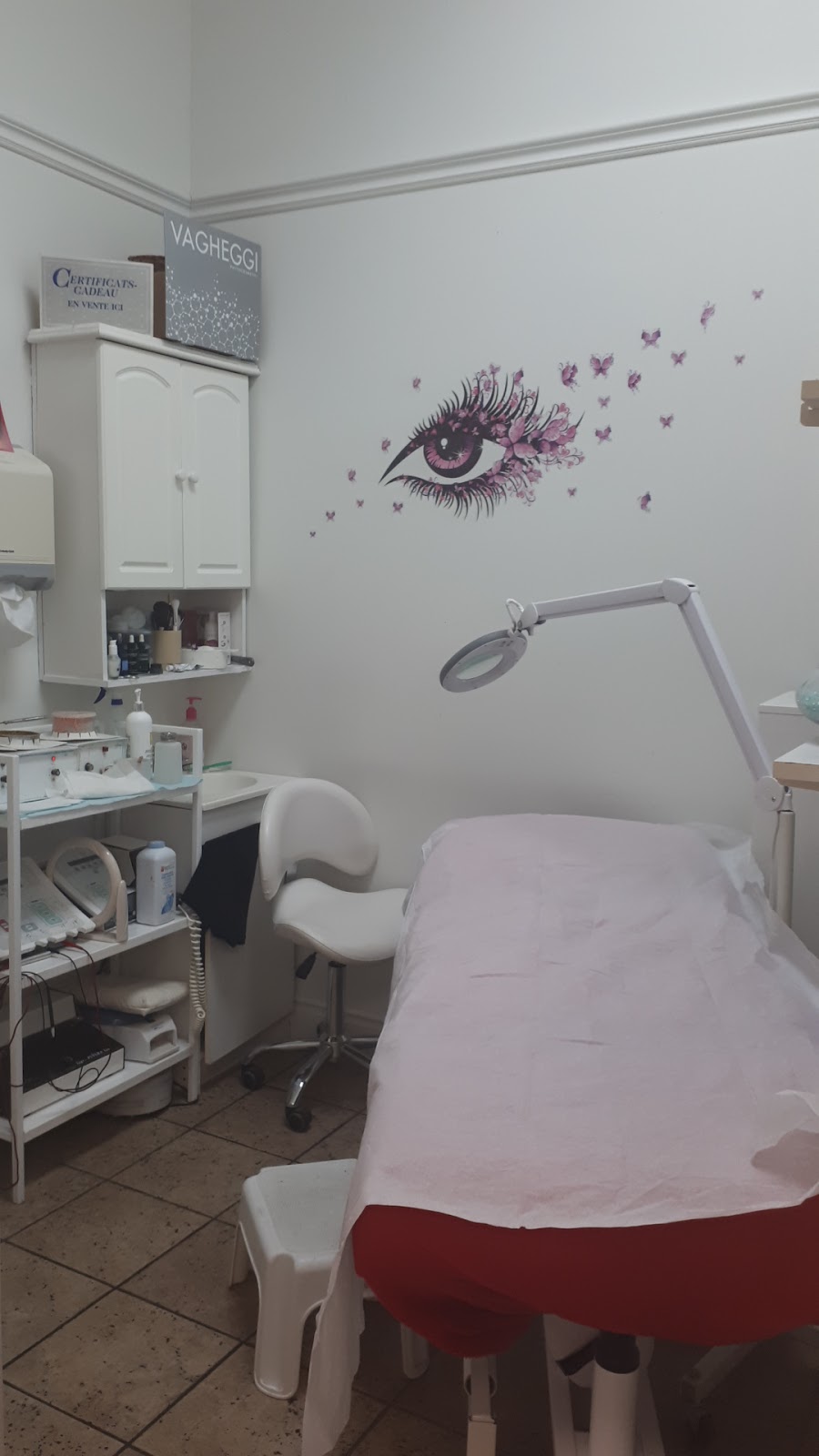 Esthetique Nathalie Nepveu | 1765 Boulevard Saint-Martin O, Laval, QC H7S 1N2, Canada | Phone: (450) 688-5270