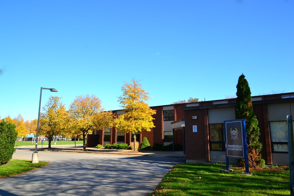 Niagara Falls Collegiate Institute | 2 OMalley Dr, St. Catharines, ON L2N 6N7, Canada | Phone: (905) 984-6427