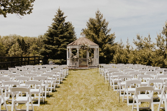 Century Wedding Barn | 10068 Fernhill Dr, Denfield, ON N0M 1P0, Canada | Phone: (519) 476-9300