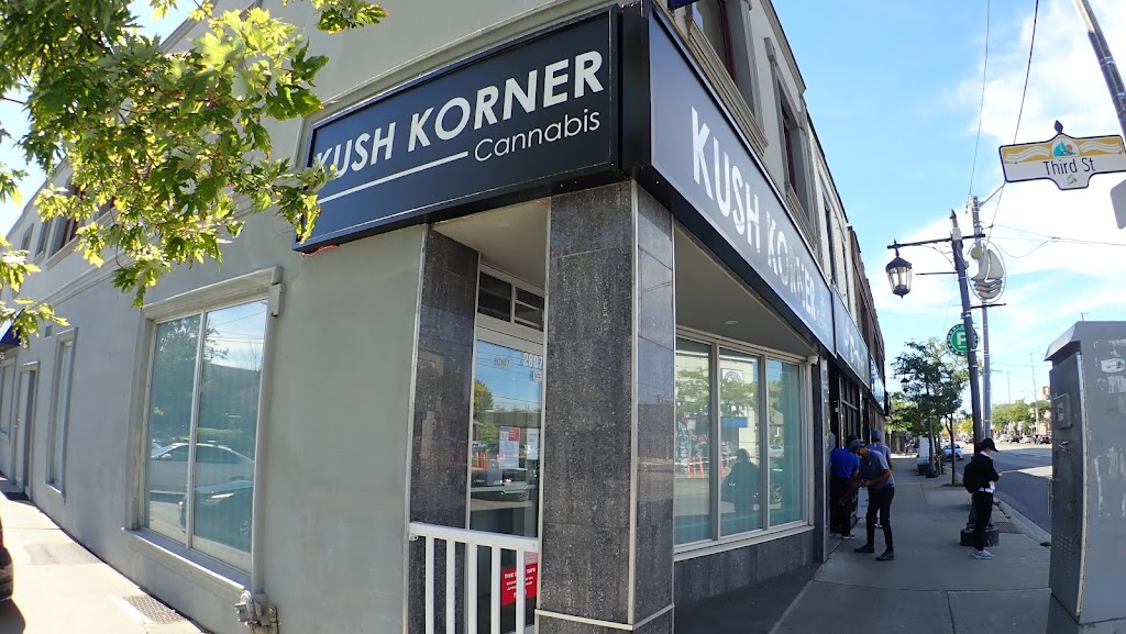 Kush Korner Cannabis | 2807 Lake Shore Blvd W, Etobicoke, ON M8V 1H6, Canada | Phone: (416) 251-1010