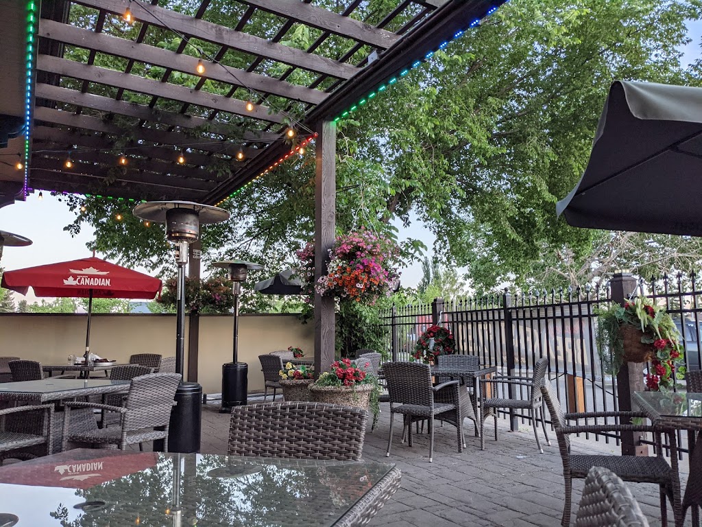 The Station Pub + Grill (Riverbend) | 40 Riverglen Dr SE, Calgary, AB T2C 4L5, Canada | Phone: (403) 720-5577