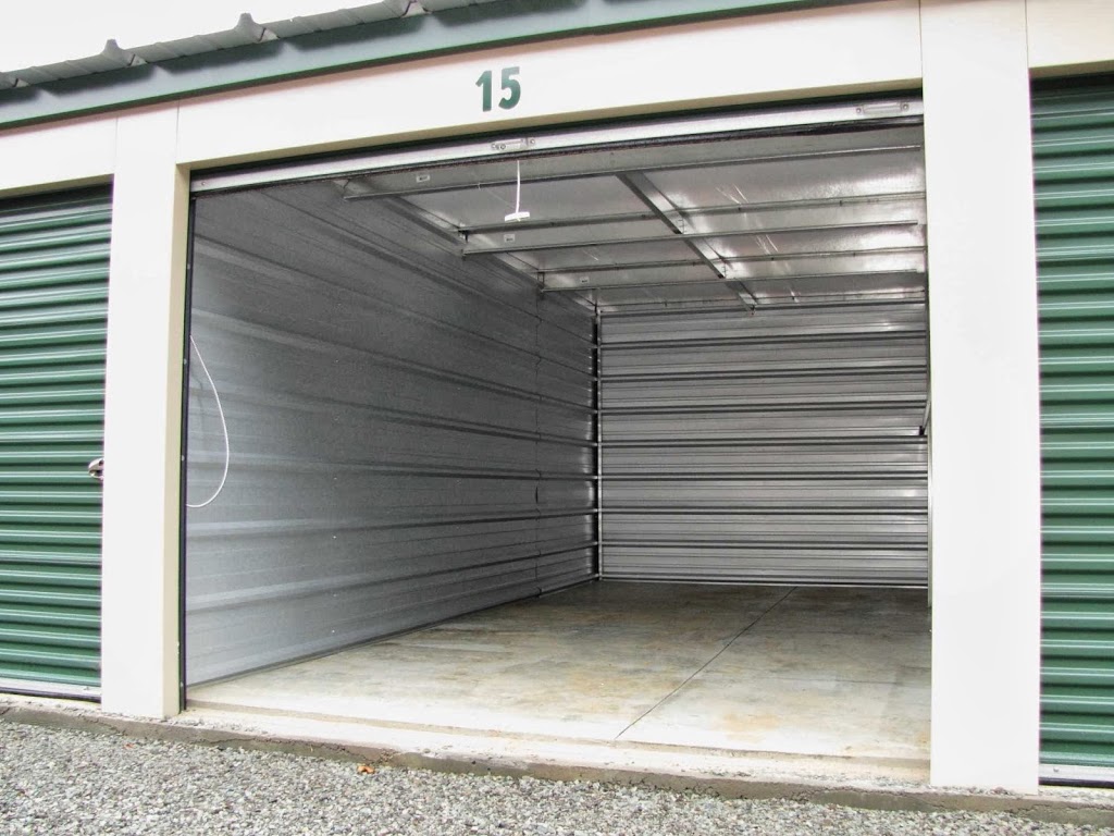 Earle Self Storage | 2133 Hwy 620, Coe Hill, ON K0L 1P0, Canada | Phone: (613) 337-5184