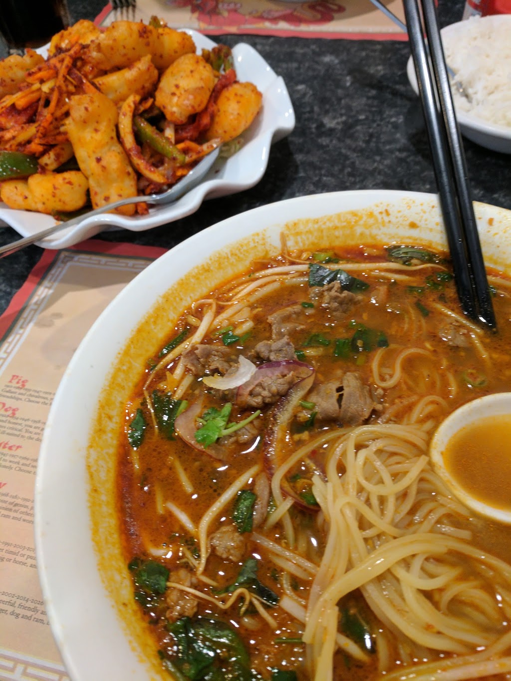 Pho Binh Minh Restaurant | 819 Sargent Ave, Winnipeg, MB R3E 0B9, Canada | Phone: (204) 505-1505