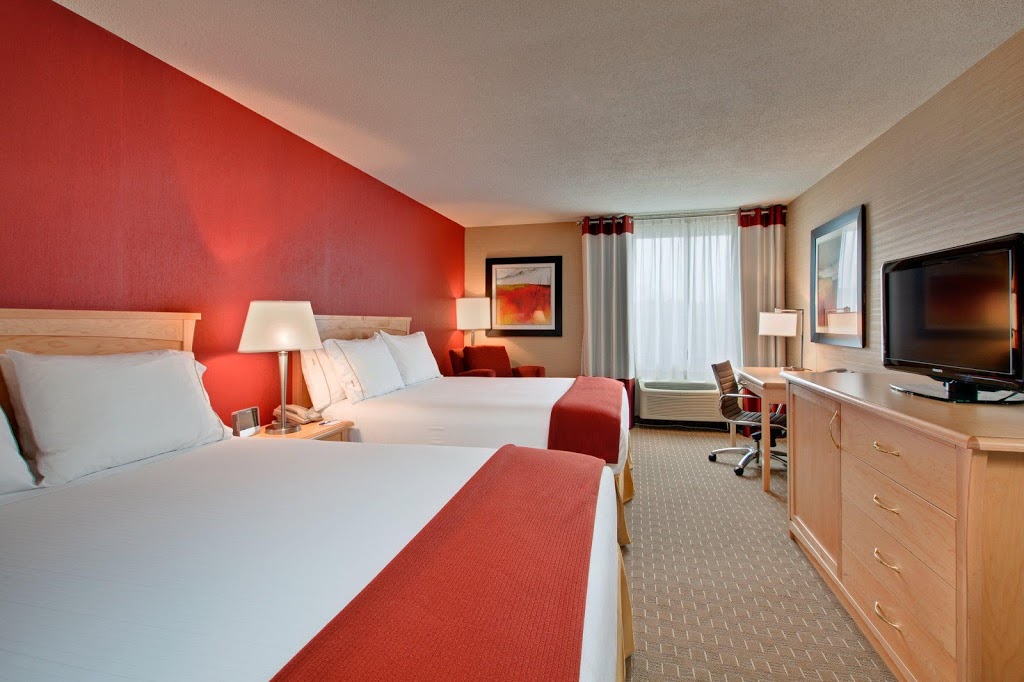 Holiday Inn Express & Suites Chatham South | 575 Richmond St, Chatham-Kent, ON N7M 1R2, Canada | Phone: (519) 351-1100