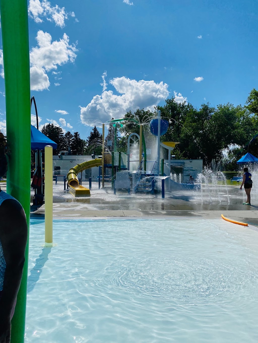 Henderson Pool | 2710 Parkside Dr S, Lethbridge, AB T1K 0C5, Canada | Phone: (403) 320-3056