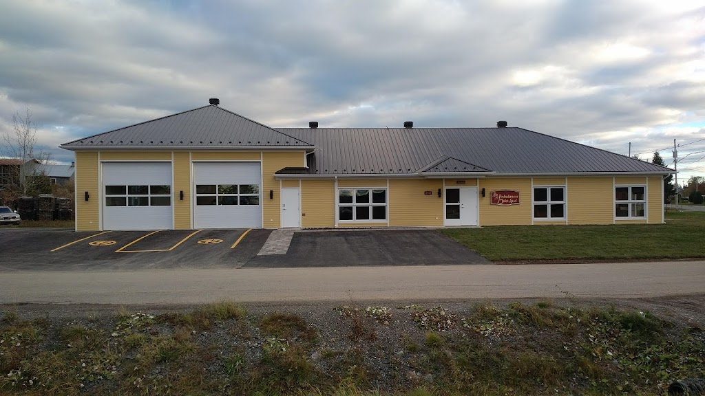 Les Ambulances de LIslet-Sud | 380 Rue du Foyer N, Saint-Pamphile, QC G0R 3X0, Canada | Phone: (418) 356-5861