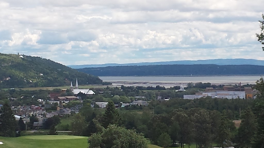 Club de golf Le Loup de Baie St-Paul | 40 Chemin de lÉquerre, Baie-Saint-Paul, QC G3Z 2Y7, Canada | Phone: (418) 435-2117