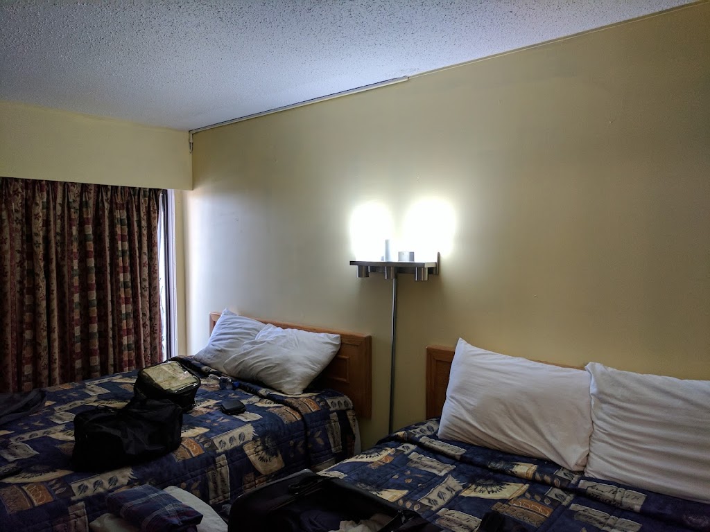 Port-O-Call Inn & Suites | 505 Terminal Ave N, Nanaimo, BC V9S 4K1, Canada | Phone: (250) 753-3421