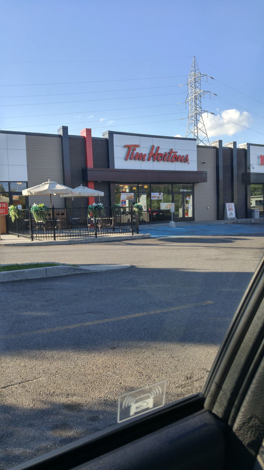 Tim Hortons | 6700 Boulevard des Chenaux, Trois-Rivières, QC G9C 0K6, Canada | Phone: (819) 693-2162