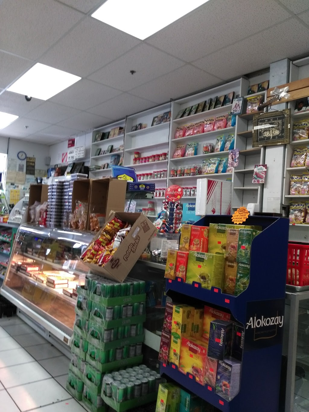 New Hayat Grocery Halal Meat | 144 Kennedy Rd S #7, Brampton, ON L6W 3G4, Canada | Phone: (905) 488-8800