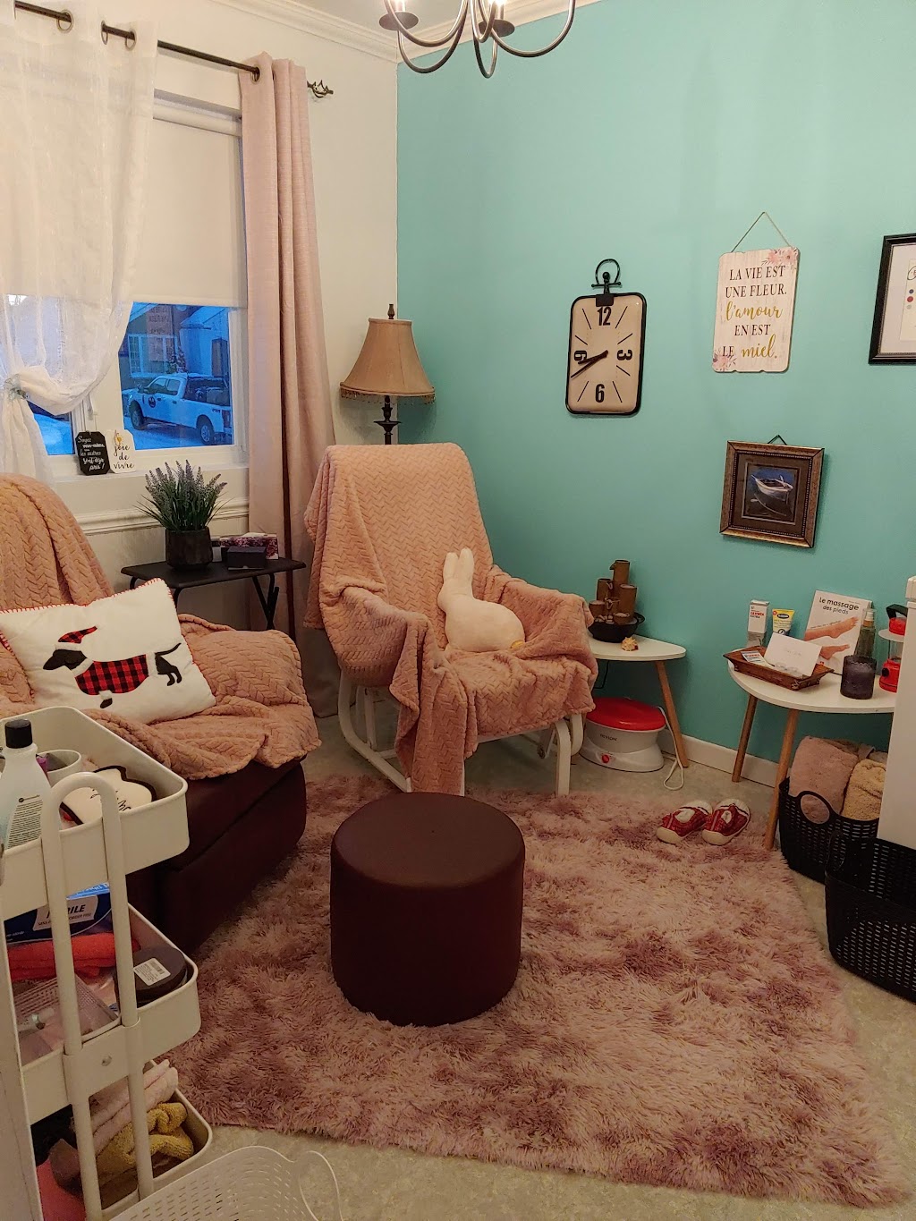 Soins des Pieds Unique - Podologue | 237 Rue Beauchemin, Dolbeau-Mistassini, QC G8L 3J2, Canada | Phone: (418) 900-2424