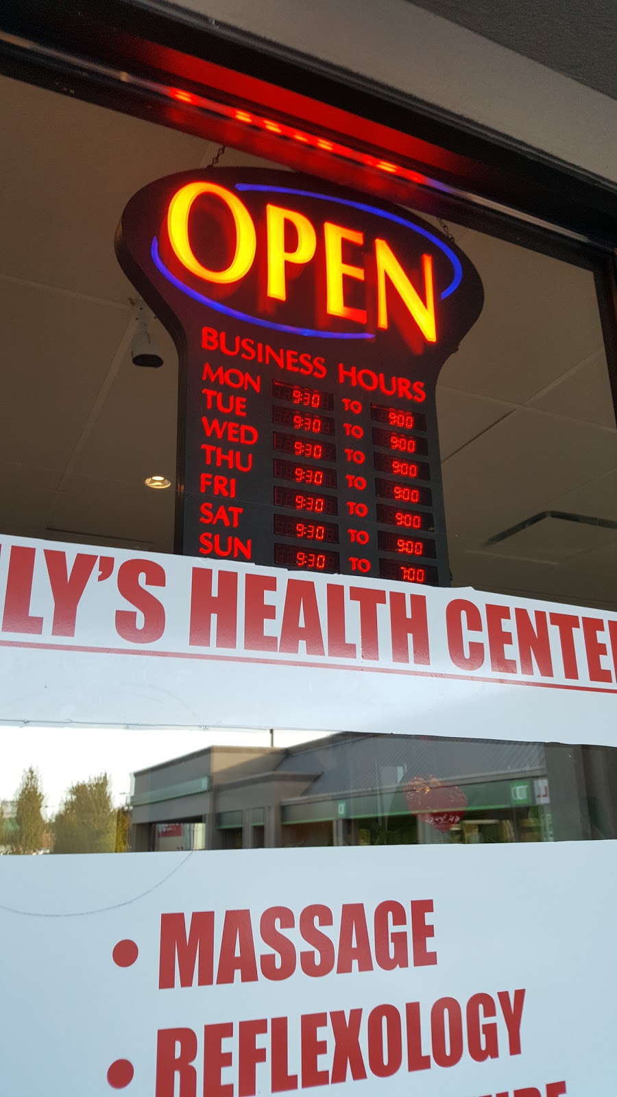 Lilys Health - White Rock | 15136 North Bluff Rd, White Rock, BC V4B 3E5, Canada | Phone: (604) 385-1318