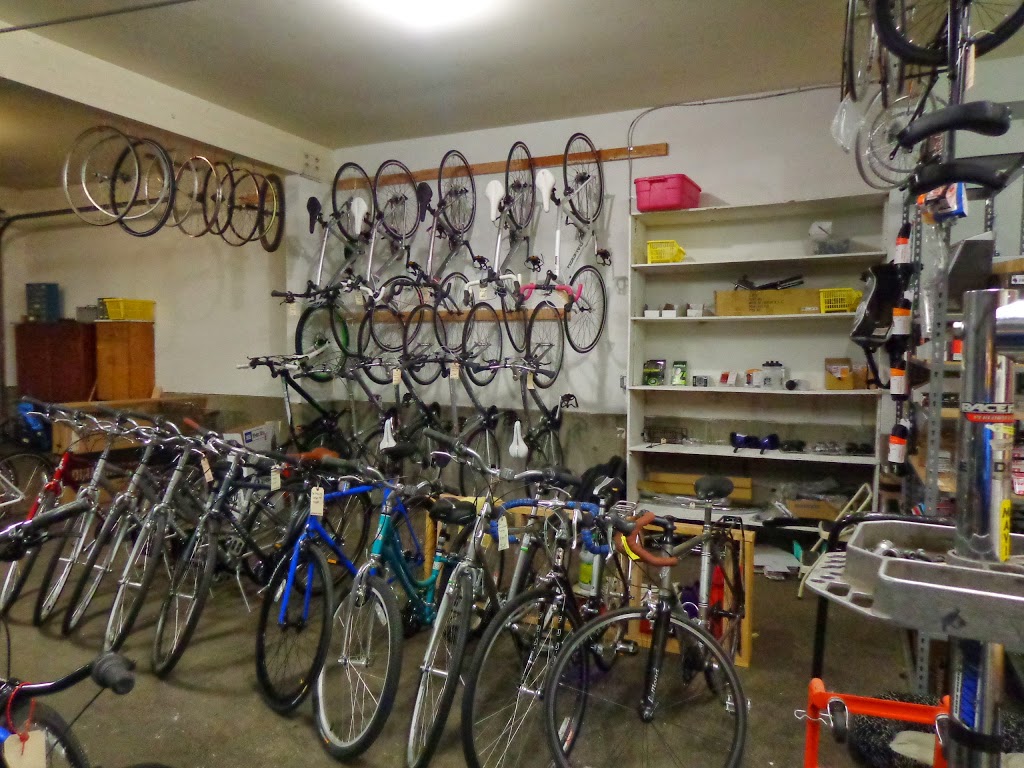 Earls Bike Shop | 2827 Meridian St, Bellingham, WA 98225, USA | Phone: (360) 746-2401