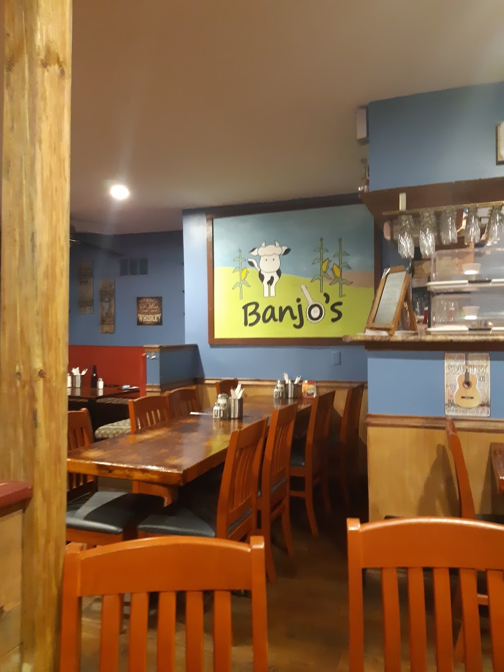 Banjos Grill | 3 Bridge St S, Hastings, ON K0L 1Y0, Canada | Phone: (705) 696-9898