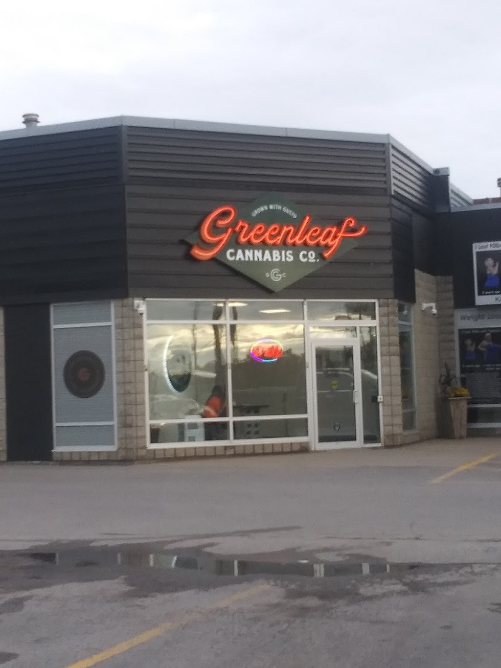 Greenleaf Cannabis | 351 Kent St W Unit 1, Lindsay, ON K9V 2Z7, Canada | Phone: (705) 320-9898