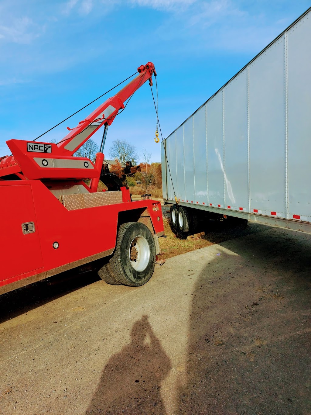 Wards Towing Service | 18 St Remy Pl, Kingston, ON K7K 6C4, Canada | Phone: (613) 546-0272