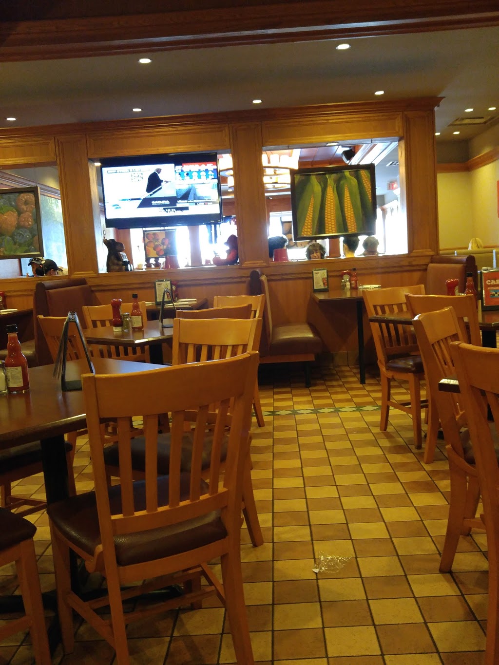 Swiss Chalet Rotisserie & Grill | 24398 Woodbine Ave, Keswick, ON L4P 3E9, Canada | Phone: (905) 476-5667