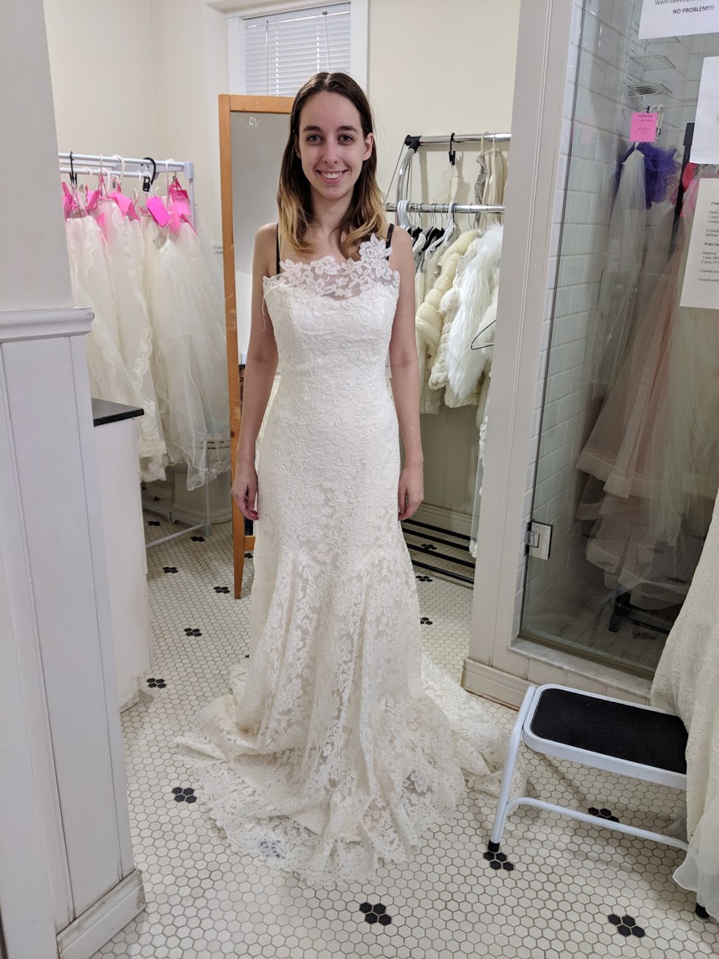 The Brides Project | 431 Broadview Ave, Toronto, ON M4K 2N2, Canada | Phone: (416) 469-6777