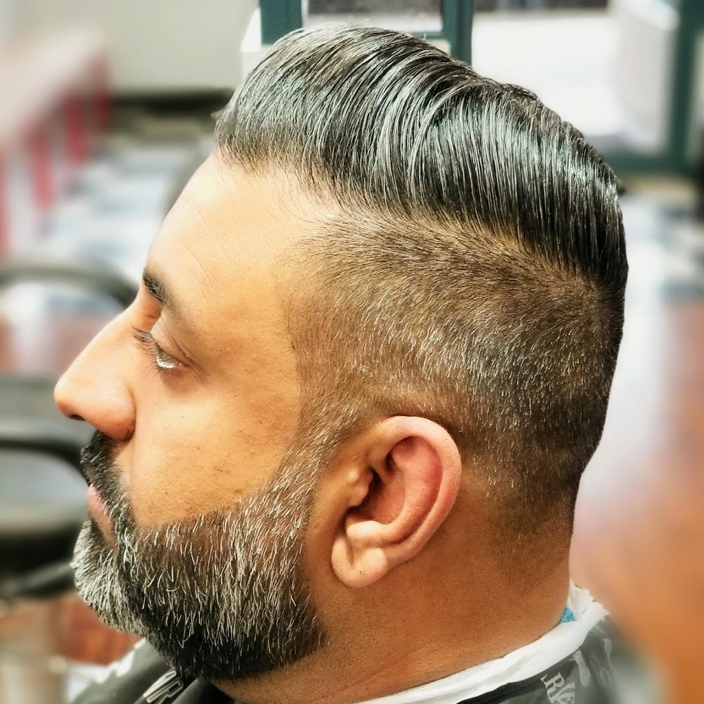 TOP 1 BARBER SHOP | 17700 56 Ave #112, Surrey, BC V3S 1C7, Canada | Phone: (778) 574-2624