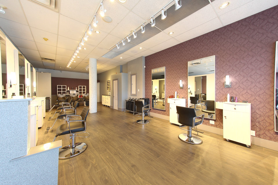 Venus Victoria Salon & Spa | 717 The Queensway, Etobicoke, ON M8Y 1L4, Canada | Phone: (416) 251-6778