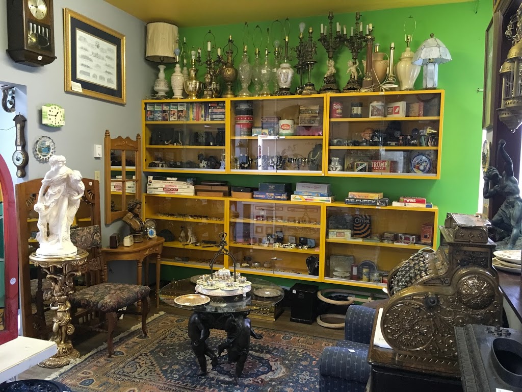 Antiquite Brocante LG | 3120 Chemin dOka, Sainte-Marthe-sur-le-Lac, QC J7P 0B4, Canada | Phone: (450) 983-1234