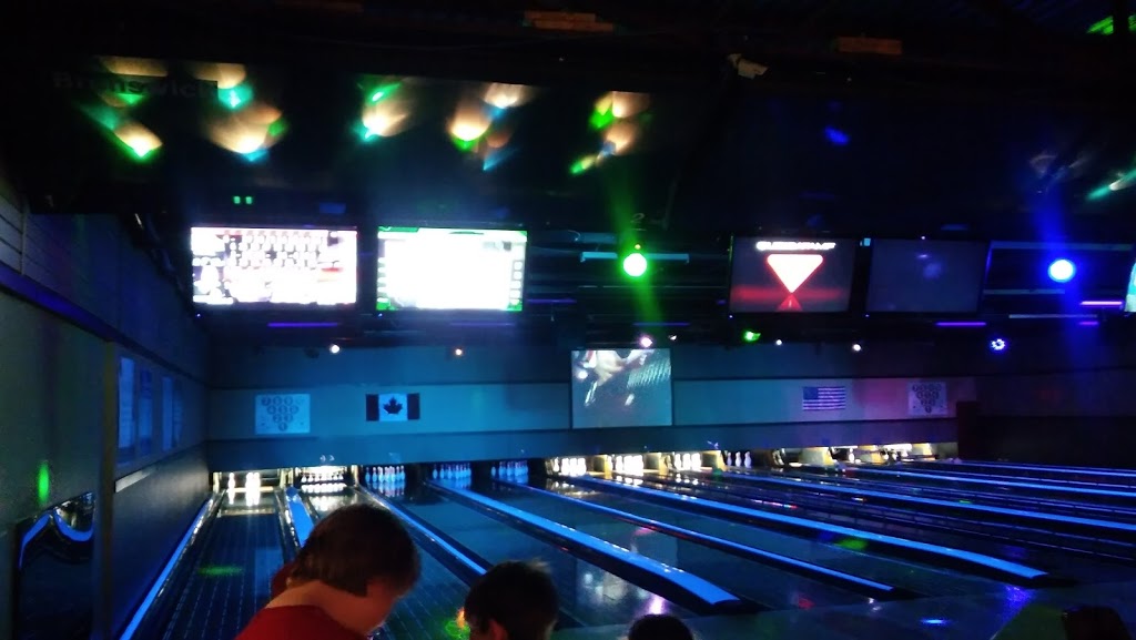 Hi-Way Bowl | 1898 London Line, Sarnia, ON N7T 7H2, Canada | Phone: (519) 542-2234