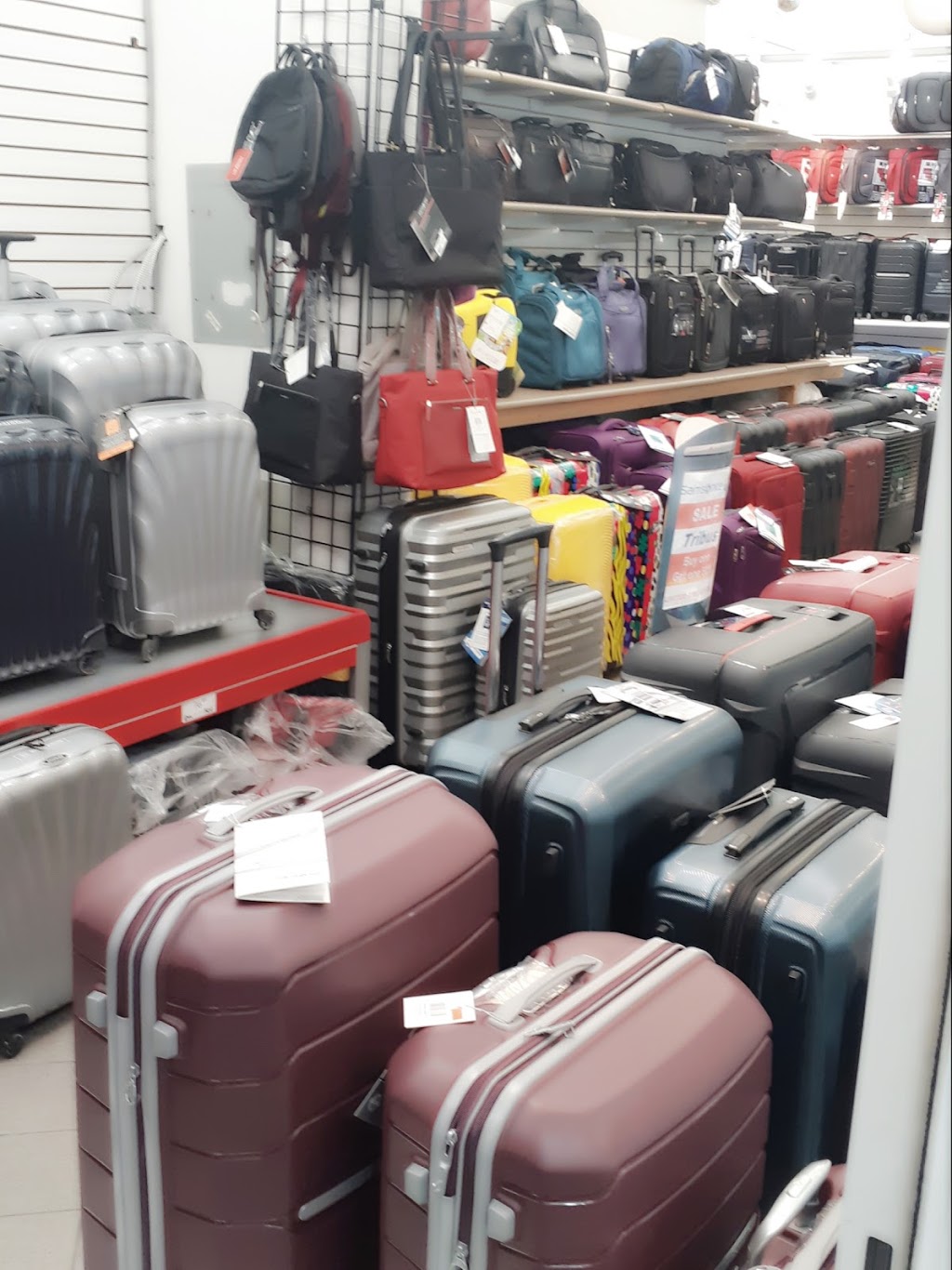 Robson Luggage Centre | 1610 Robson St Unit #101, Vancouver, BC V6G 1C7, Canada | Phone: (604) 633-2121