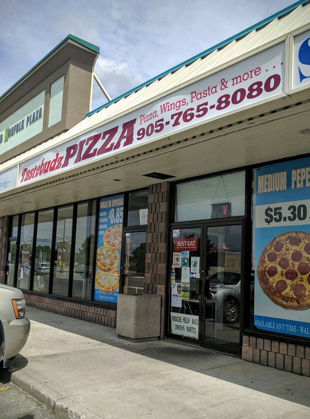 Tastebudz Pizza | 322 Argyle St S, Caledonia, ON N3W 2K2, Canada | Phone: (905) 765-8080