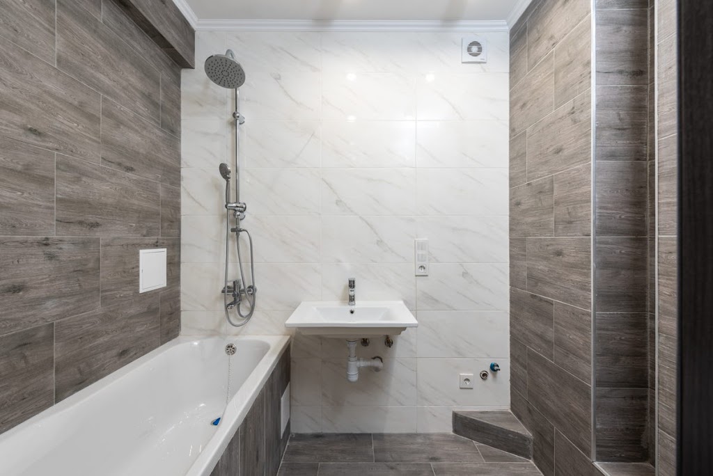 Ottawa Bathrooms Renovation | 66 Eisenhower Crescent, Ottawa, ON K2J 3Z8, Canada | Phone: (613) 550-3943