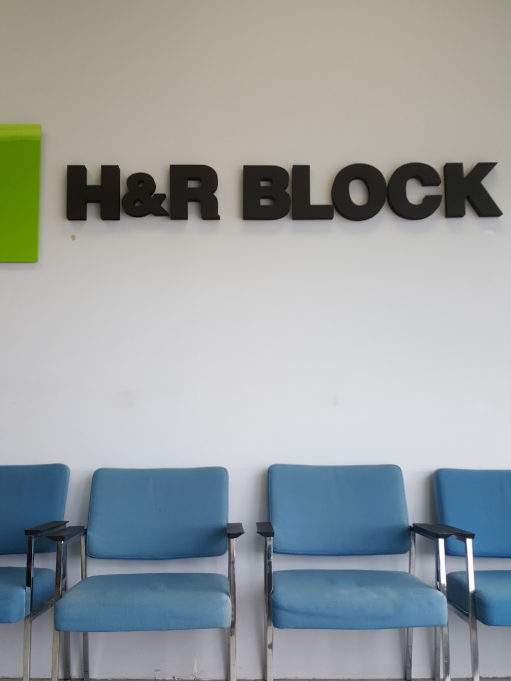 H&R Block | 295 Wellington St #13, Bracebridge, ON P1L 1P3, Canada | Phone: (705) 645-3059