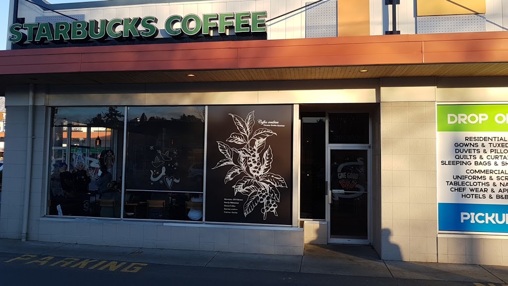 Starbucks | 3605 Shelbourne St #28, Victoria, BC V8P 4H1, Canada | Phone: (250) 472-0513