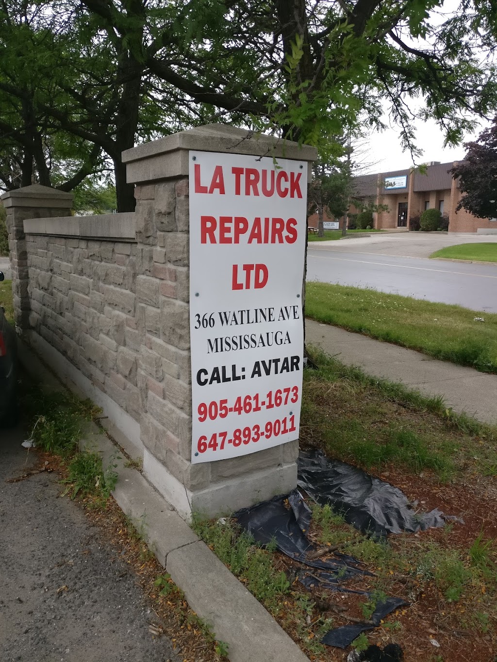 L A Truck Repairs Ltd. | 366 Watline Ave, Mississauga, ON L4Z 1X2, Canada | Phone: (647) 893-9011