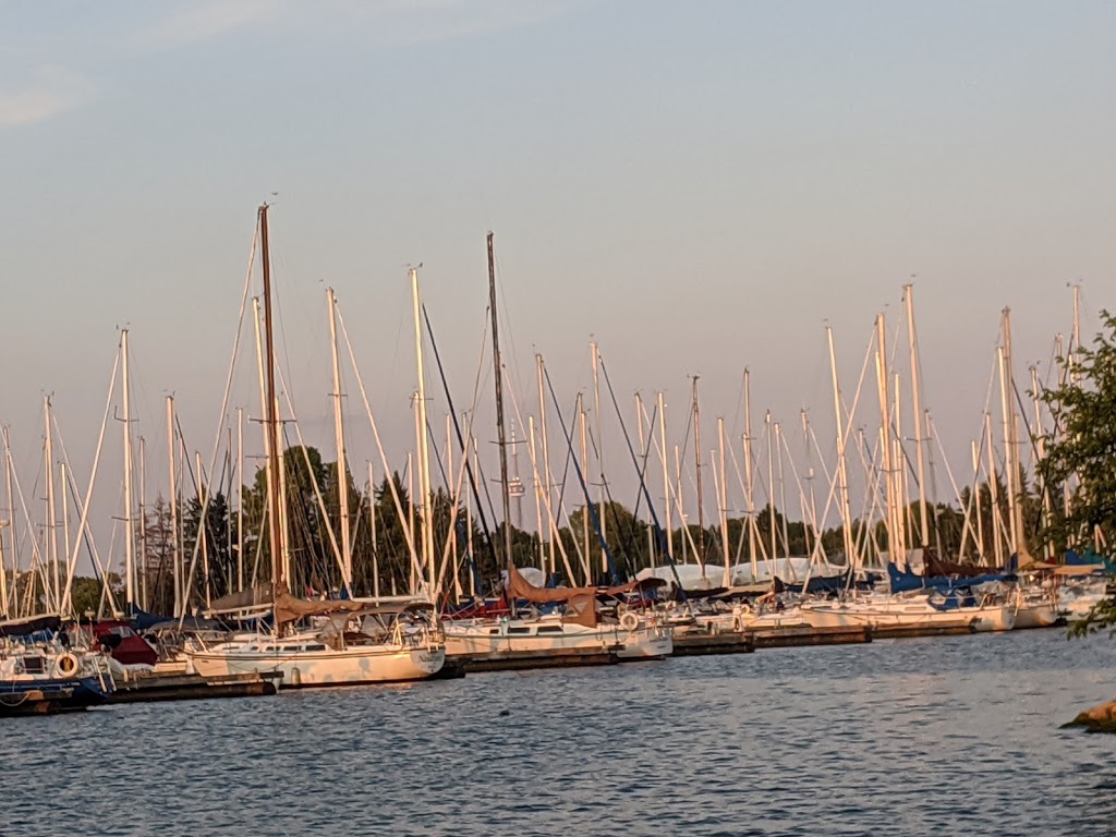 Etobicoke Yacht Club | 300 Humber Bay Park Rd W, Etobicoke, ON M8V 3X7, Canada | Phone: (416) 259-1159