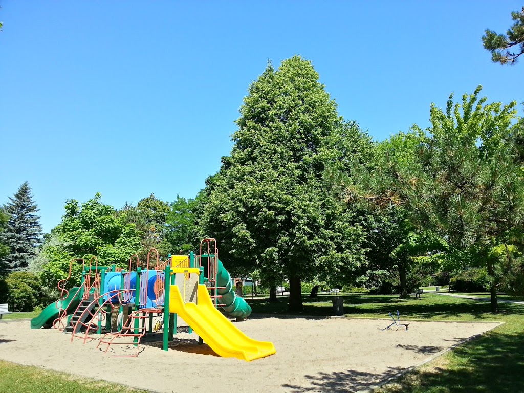 Jean & Marc Thibodeau Park | Mount Royal, QC H3P, Canada