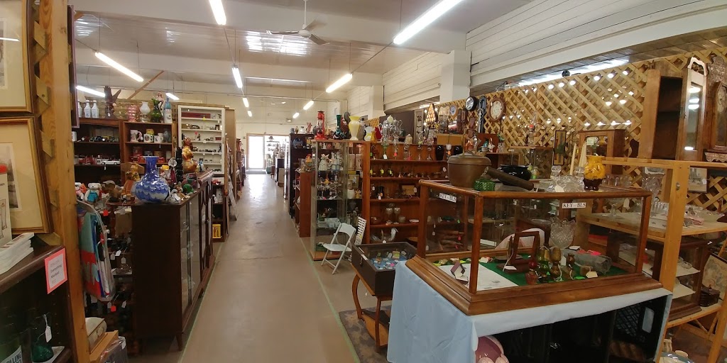 Tillsonburg Antiques Plus | 6 Old Vienna Rd, Tillsonburg, ON N4G 3C4, Canada | Phone: (519) 688-7770