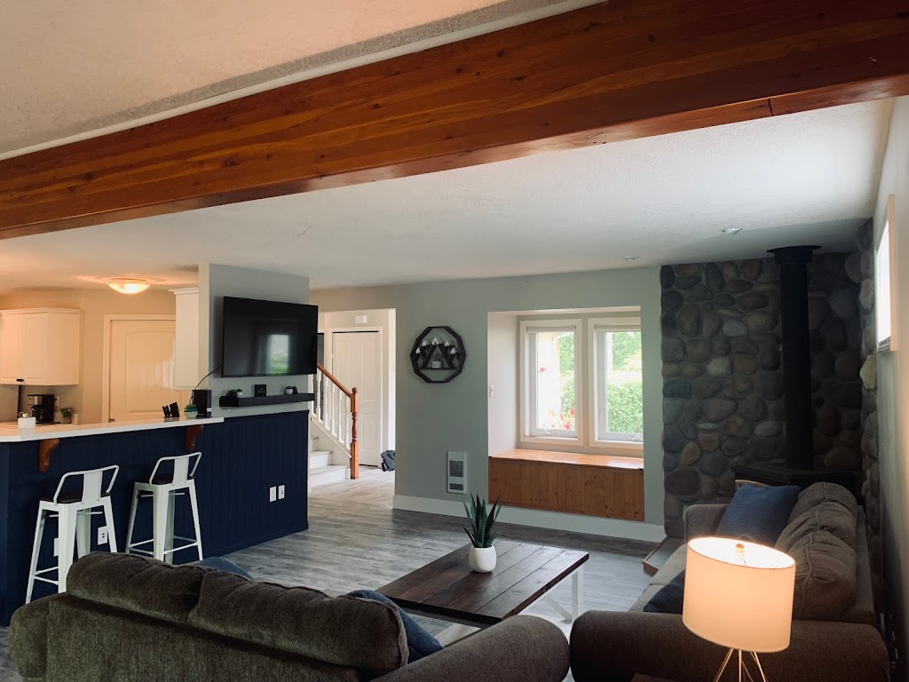 Lakey McLakehouse | 77 S Shore Rd, Lake Cowichan, BC V0R 2G0, Canada | Phone: (250) 661-7551