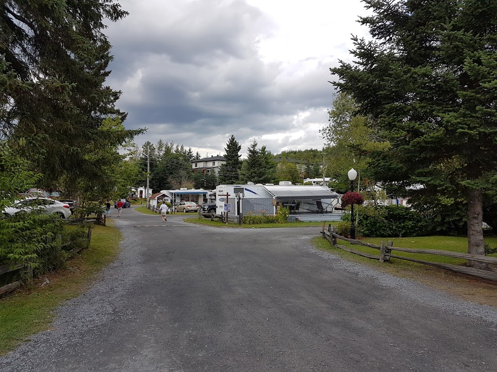 La Roche DOr | Camping VR Parkbridge | 3005 Route-du-Président-Kennedy, Notre-Dame-des-Pins, QC G0M 1K0, Canada | Phone: (418) 774-9191