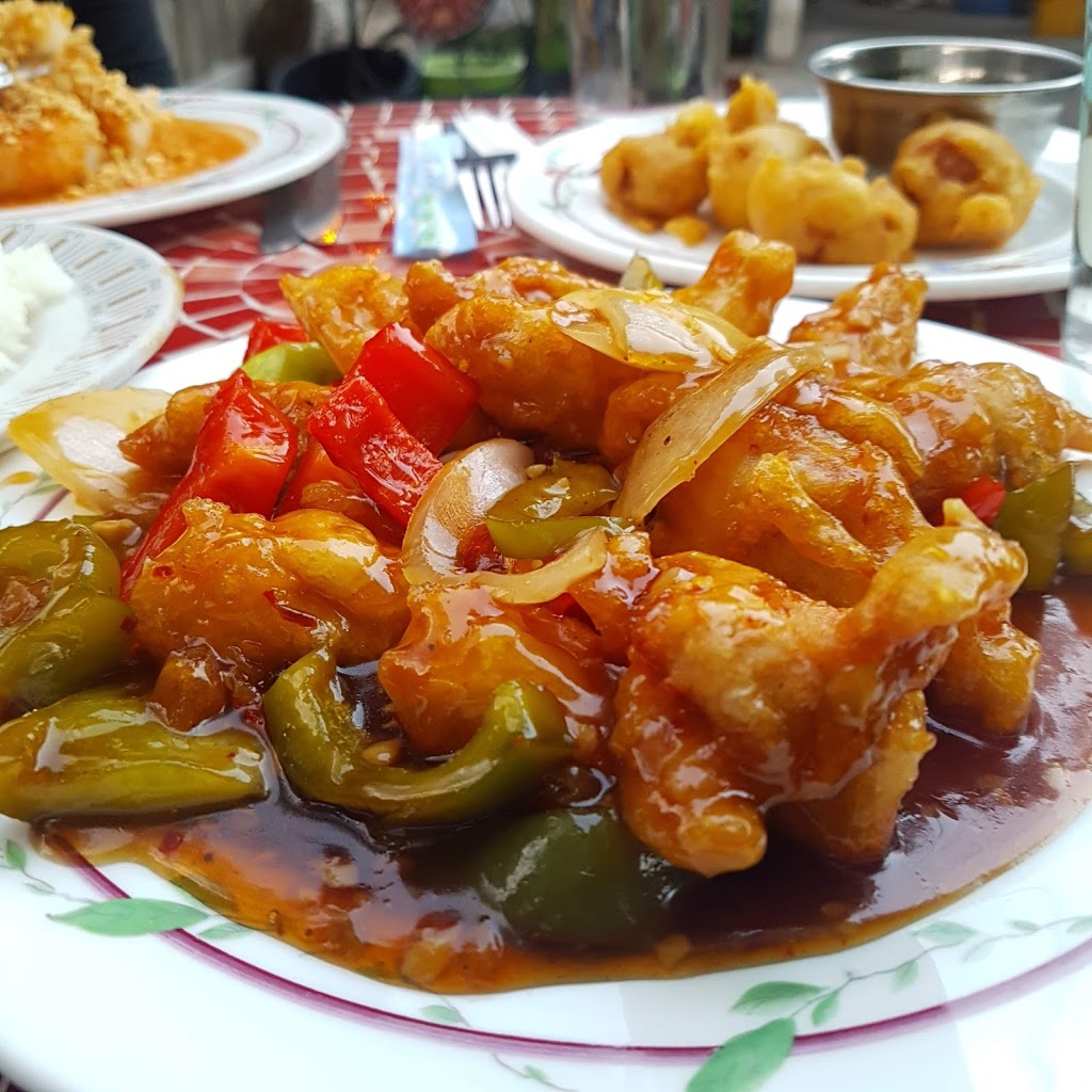 Sues Thai and Fish & Chips | 414 Roncesvalles Ave, Toronto, ON M6R 2N2, Canada | Phone: (416) 531-8822