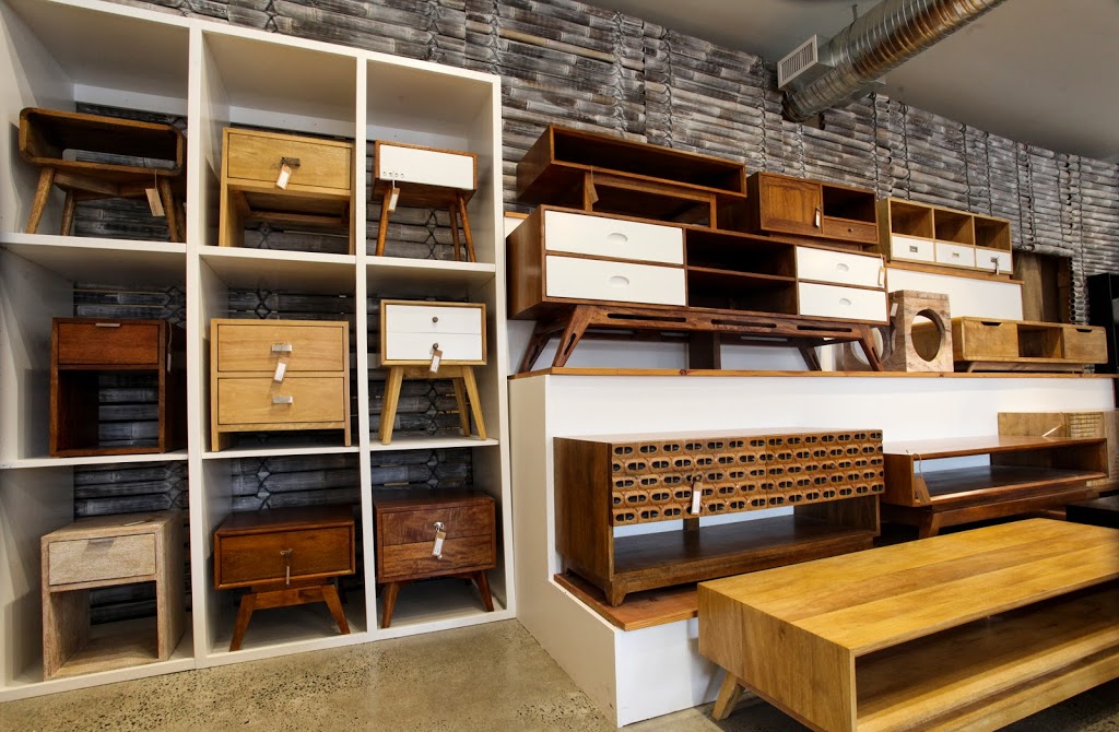 Monarch Furnishings | 1120 Hillside Ave, Victoria, BC V8T 2A7, Canada | Phone: (250) 590-3955