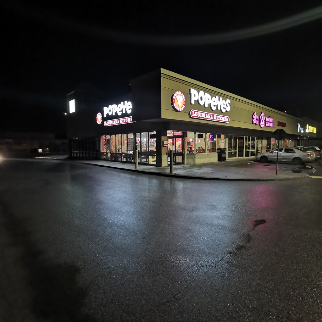 Popeyes Central Parkway | 325 Central Pkwy W, Mississauga, ON L5B 3X9, Canada | Phone: (905) 281-3500