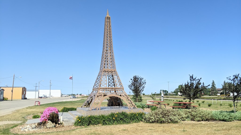 Eiffel Tower Replica | 136 Central Avenue, 3M0, Montmartre, SK S0G 3M0, Canada | Phone: (306) 424-2040